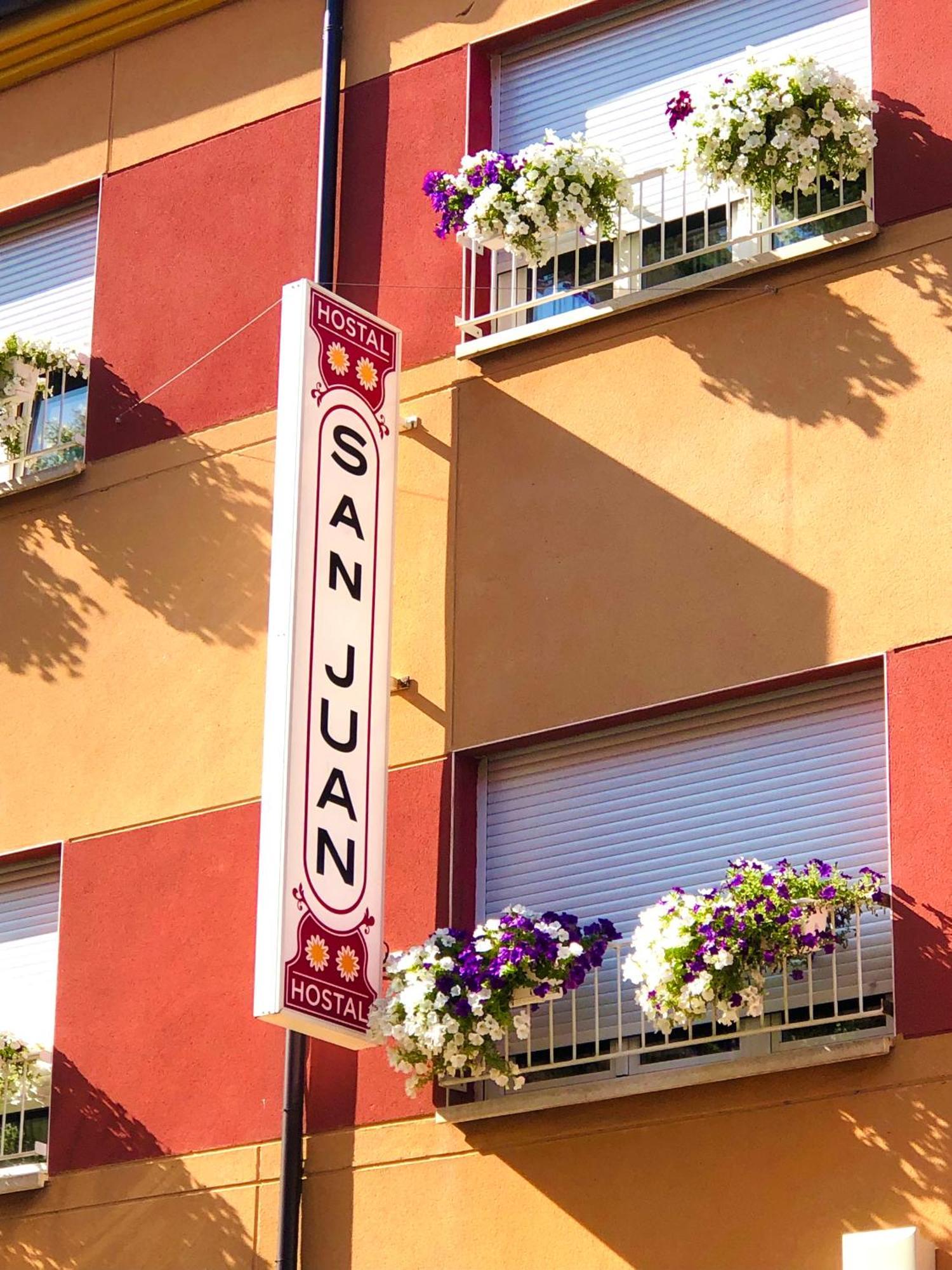 Hostal San Juan Sahagun Ngoại thất bức ảnh